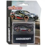 Majorette – Nissan Skyline R34 GarasiDrift Ziko Harnadi autić u omjeru 1:64 - Simba Toys - m/a/Majorette-Nissan-Skyline-R34-GarasiDrift-Ziko-Harnadi-autic-u-omjeru-1-64-Simba-Toys-1.jpg