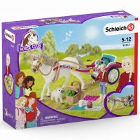 Schleich: Horse Club - Kočija za konjičku predstavu s piknikom set za igru (42467) - s/c/Schleich-Horse-Club-Kocija-za-konjicku-predstavu-s-piknikom-set-za-igru-42467-1.jpg