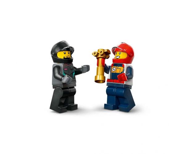 LEGO® City: Gokarti i trkači (60400)
