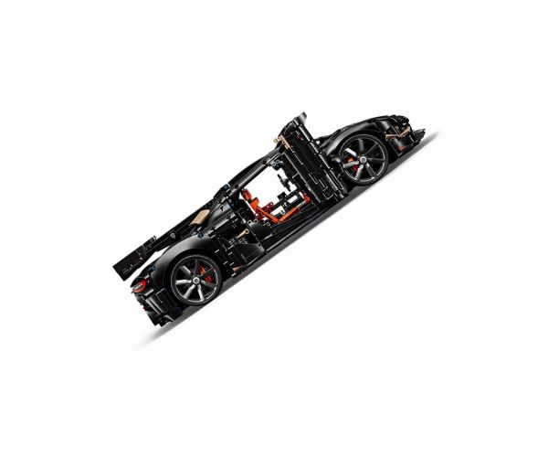 LEGO® Technic: Koenigsegg Sadairs Spear superautomobil (42232)