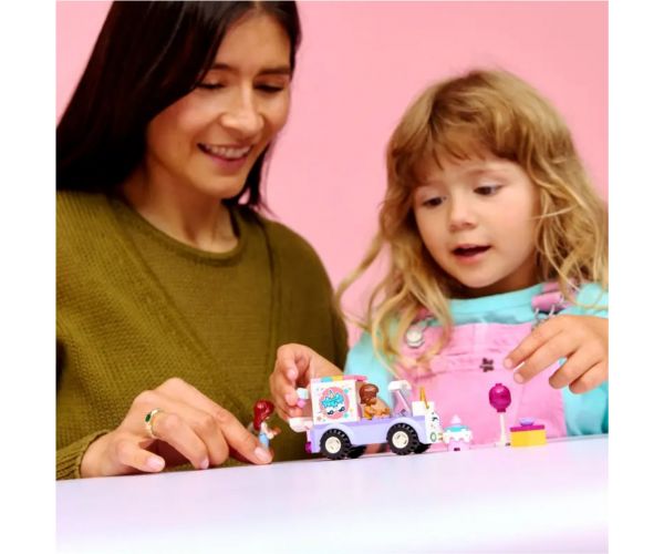 LEGO® Friends: Automobil za dostavu torti s jednorogom (42675)