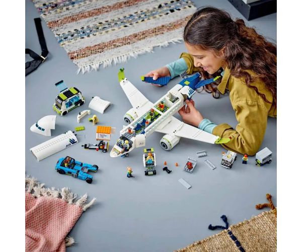 LEGO® City: Zrakoplov za putnike (60367)