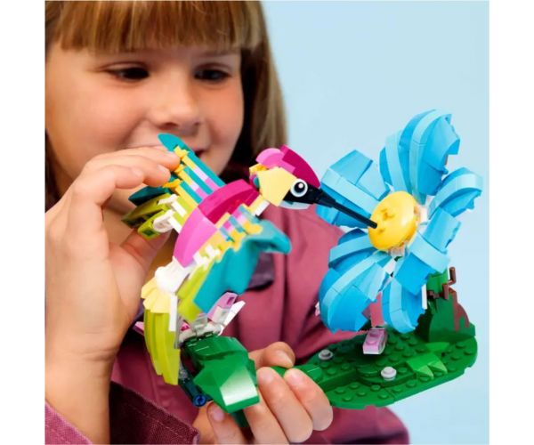 LEGO® Creator: Divlje životinje: Šarena kolibri (31384)
