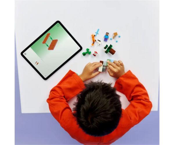 LEGO® Minecraft: Steveove avanture u tajgi (21583)