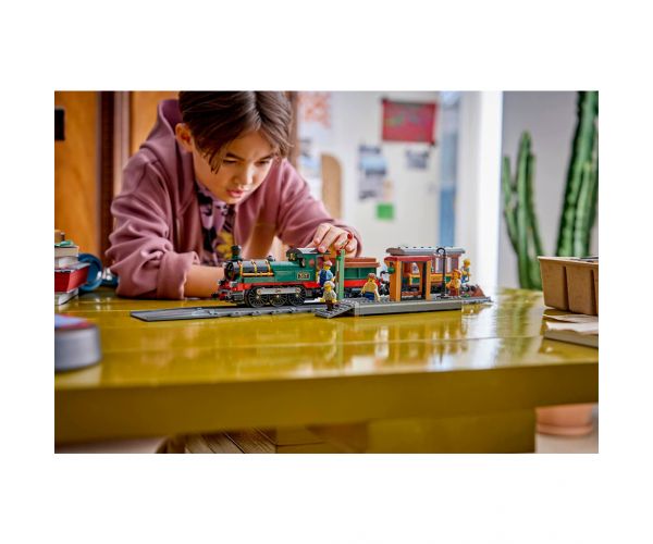 LEGO® City: Nostalgija parna lokomotiva (60511)
