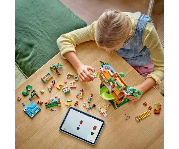 LEGO® Friends: Mjesto za susrete u kućici na drvetu prijateljstva (42652)