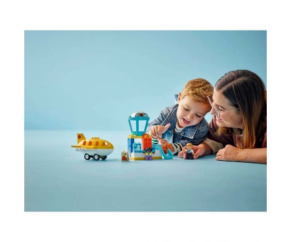 LEGO® DUPLO®: Prvo na zračnoj luci (10443)