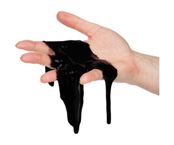 Crni slime mini bačvi s uljem