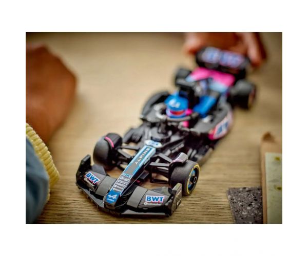 LEGO® Speed Champions: BWT Alpine F1® Tim A524 trkaći automobil (77248)