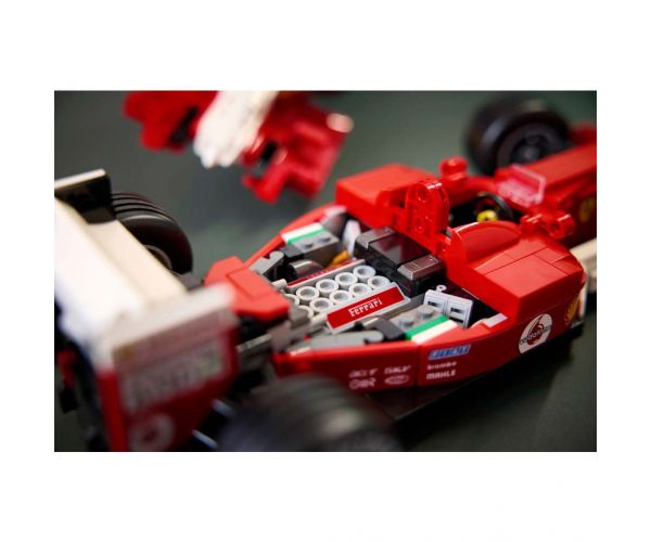 LEGO® Ikone: Ferrari F2004 i Michael Schumacher (11375)