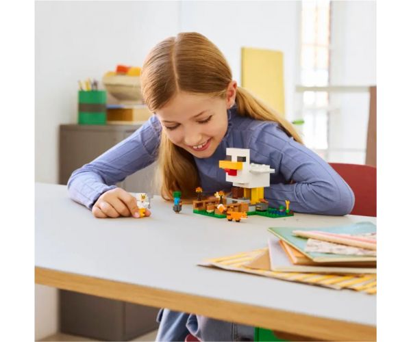 LEGO® Minecraft: Farma za piletinu (21585)