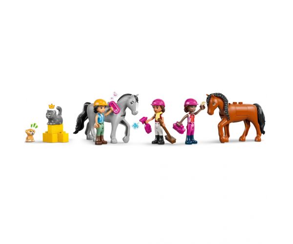 LEGO® Friends: Konjički centar i škola jahanja (42688)