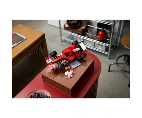 LEGO® Ikone: Ferrari F2004 i Michael Schumacher (11375)