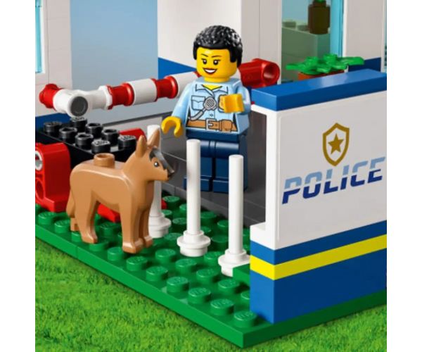 LEGO® City: Policijska postaja (60316)