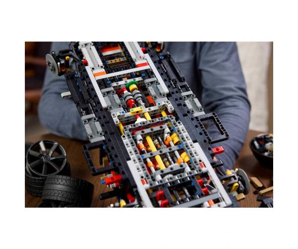 LEGO® Technic: Koenigsegg Sadairs Spear superautomobil (42232)