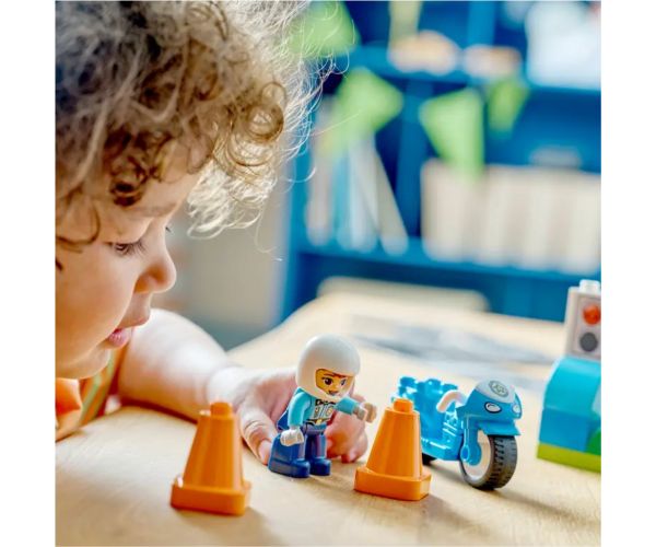 LEGO® DUPLO®: Plavi policijski motocikl (10471)