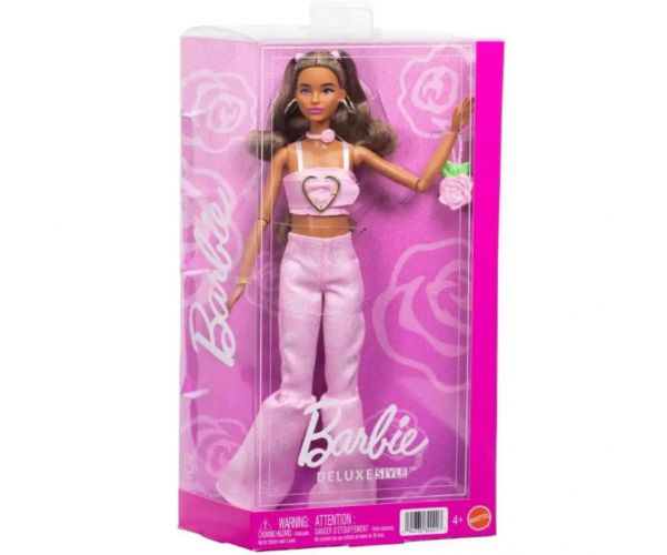 Barbie: Trendi barátnők baba rózsamintás ruhaszettben - Mattel