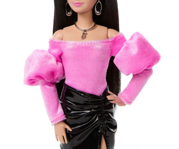 Barbie trendi prijateljice - u crnoj minici - Mattel
