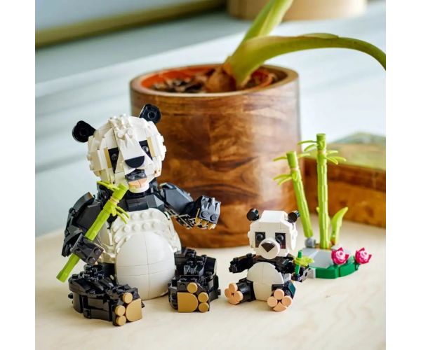 LEGO® Creator: Divlje životinje: Panda obitelj (31165)