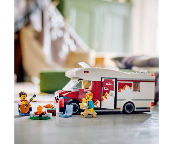 LEGO® City: Kamper za avanturistički odmor (60454)
