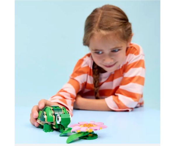 LEGO® Creator: Kornjača s vodenom ljiljanom (31377)