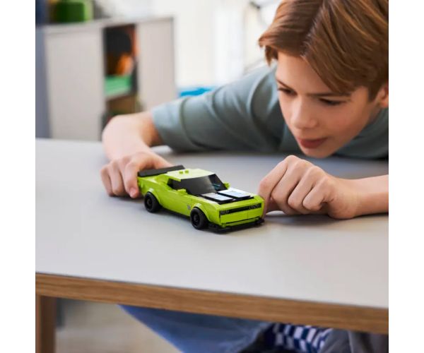 LEGO® Speed Champions: Dodge Challenger SRT Hellcat sportski auto (77237)