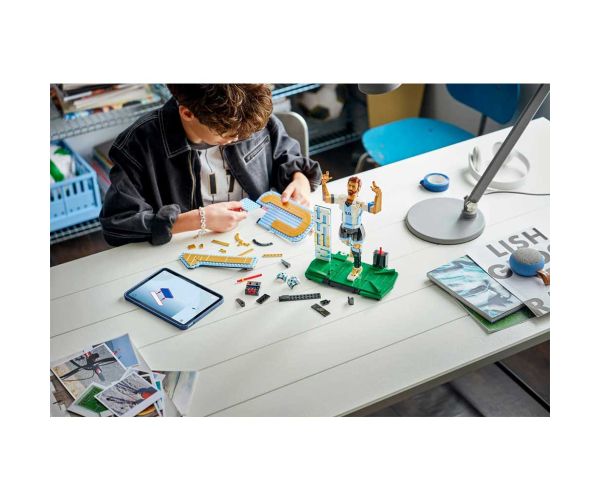 LEGO® Izdanja: Lionel Messi – Nogometna legenda (43015)