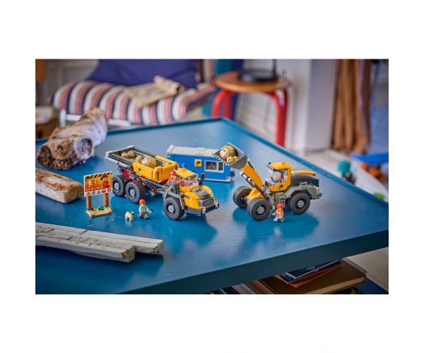 LEGO® City: Kamion s dizalicom i kiperskom platformom (60494)