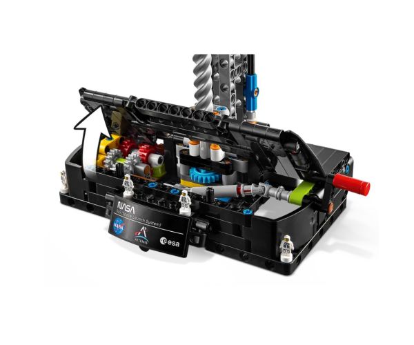 LEGO® Technic: NASA Artemis sustav za lansiranje rakete (42221)