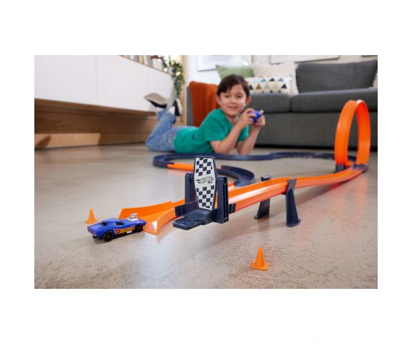 Hot Wheels: RC Speed Challenge set staza s daljinskim upravljanjem - Mattel