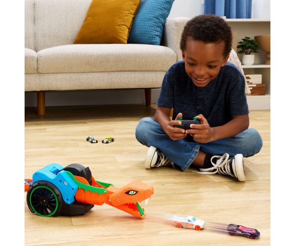Hot Wheels: Let’s Race daljinski upravljani izbacivač automobila zmija s autićem – Mattel