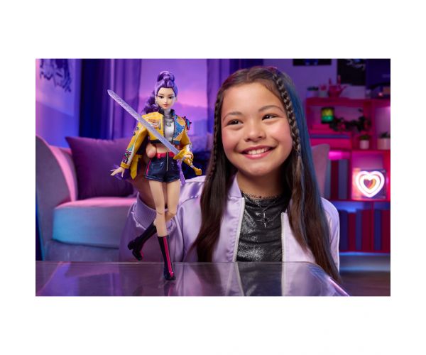 K-pop lovci demona: modna lutka Rumi s mačem – Mattel