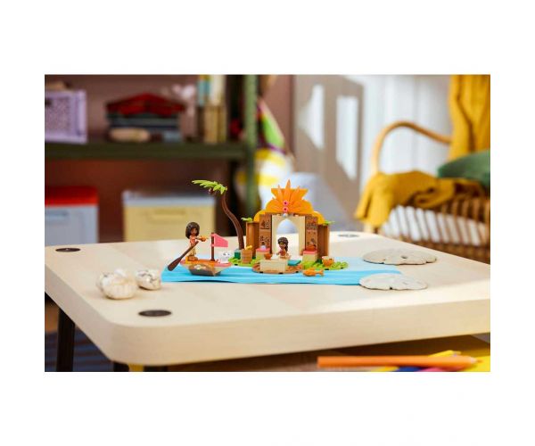 LEGO® Disney™: Seoska kuća i splav (43282)