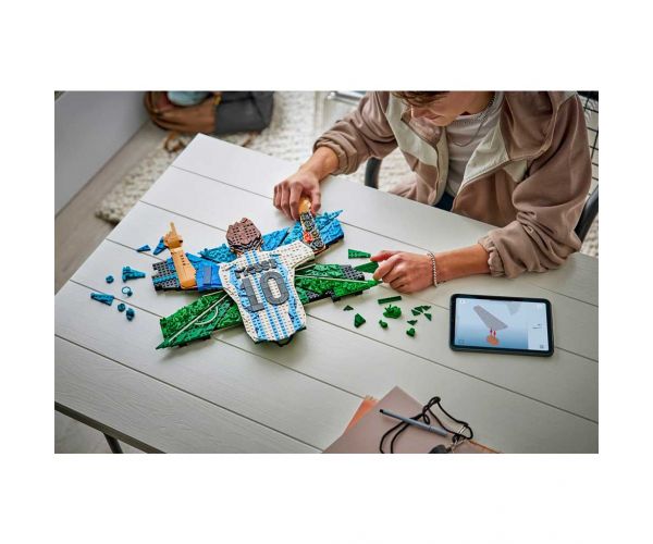 LEGO® Editions: Lionel Messi – Proslava gola (43018)