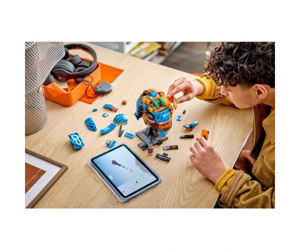 LEGO® Editions: McLaren Mastercard F1® Team kaciga Oscara Piastrija (43017)