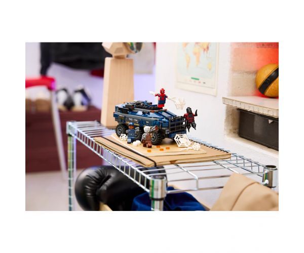 LEGO® Marvel: Čovjek-pauk: Potjera zatvorskog transporta (76349)
