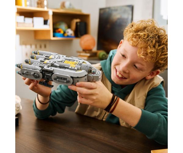 LEGO® Star Wars™: Anzellanski svemirski brod (75445)