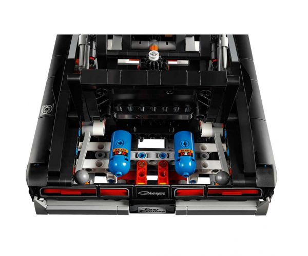 LEGO® Technic: Brzi i žestoki Dodge Charger R/T automobil (42231)