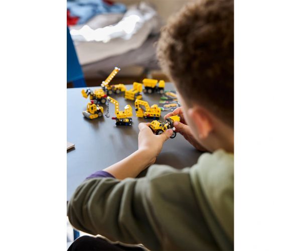 LEGO® Technic: Mini građevinski strojevi (42233)