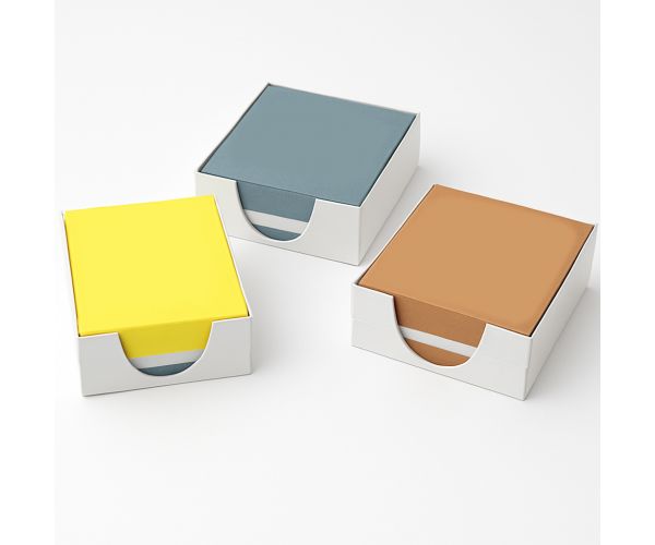 Ljepljeni blok za bilješke u više boja, 500 listova, 8,5x8,5x4,5 cm