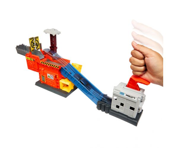 Matchbox Film: Smalleyjev autootpad igrački set – Mattel